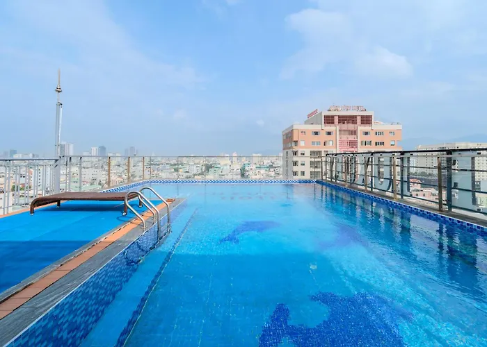 Maxhome Luxury Hotel